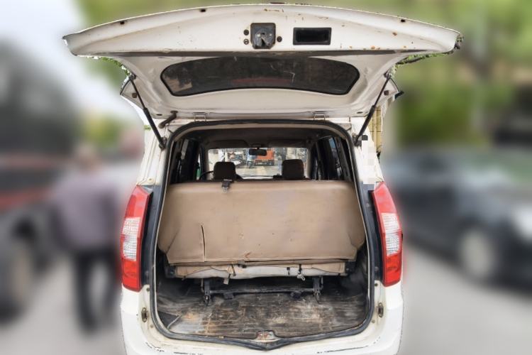 Used Wuling Hongguang 2018 1.5L Classic S Base Model Trunk