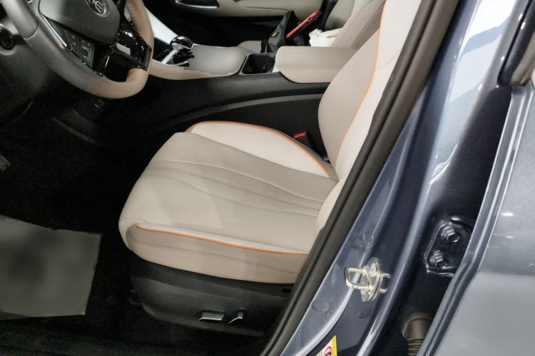 Used BYD Song Pro New Energy 2023 Champion Edition DM-i 71KM Beyond Model Left Front Seat