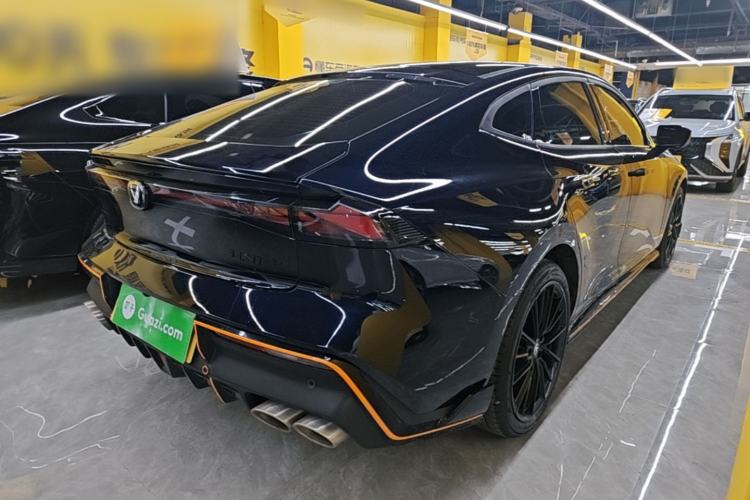 Used CHANGAN UNI-V 2024 2.0T High-Performance Version Rear Right 45 Deg