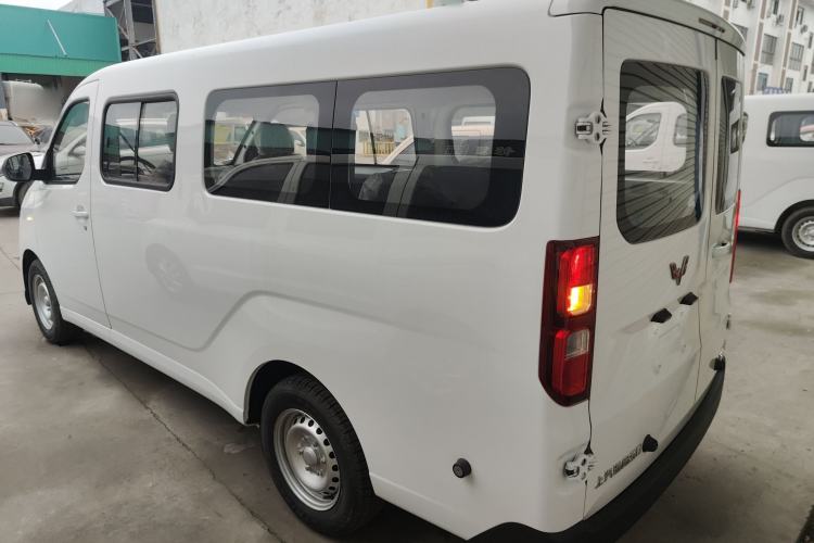 Used Wuling Yangguang 2025 Model 400km Bus Edition—Comfort Edition