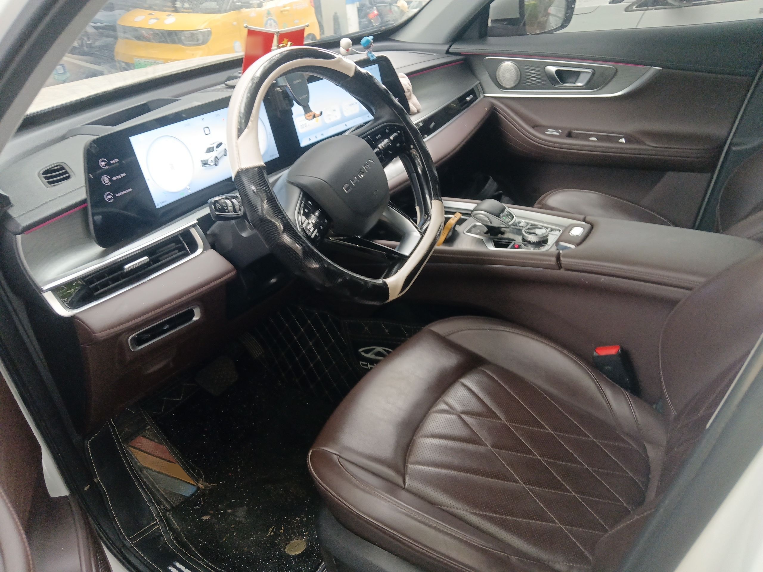 Переднее сиденье в автомобиле