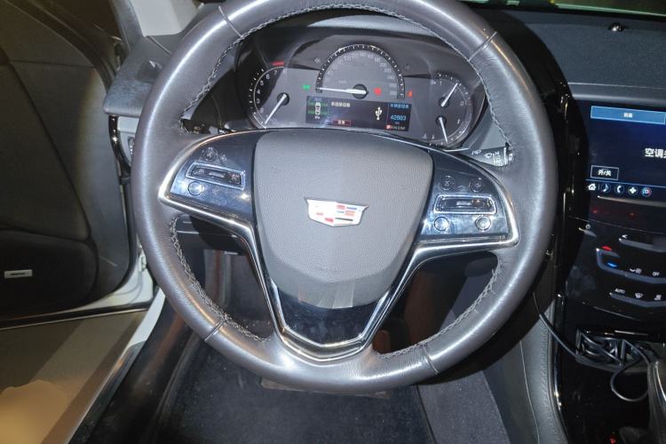 Used Cadillac ATS-L 2017 28T Fashion Edition Steering Wheel