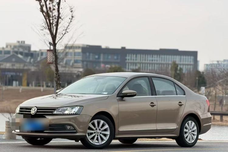 Used Volkswagen Sagitar 2015 230TSI Automatic Comfort Version