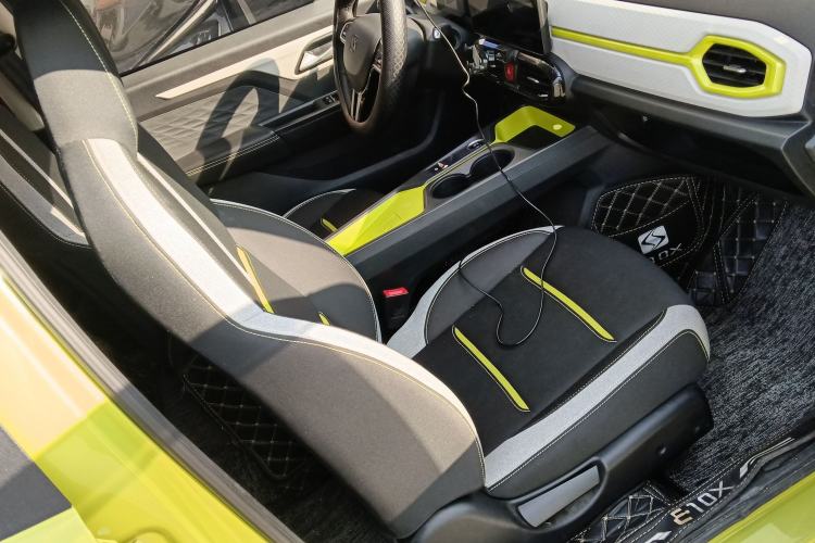 Used SOL E10X 2021 302 km Range Fashion Edition 30.2 kWh