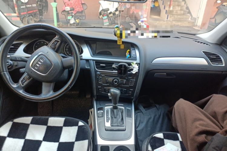 Used Audi A4L 2012 2.0 TFSI automatic standard version