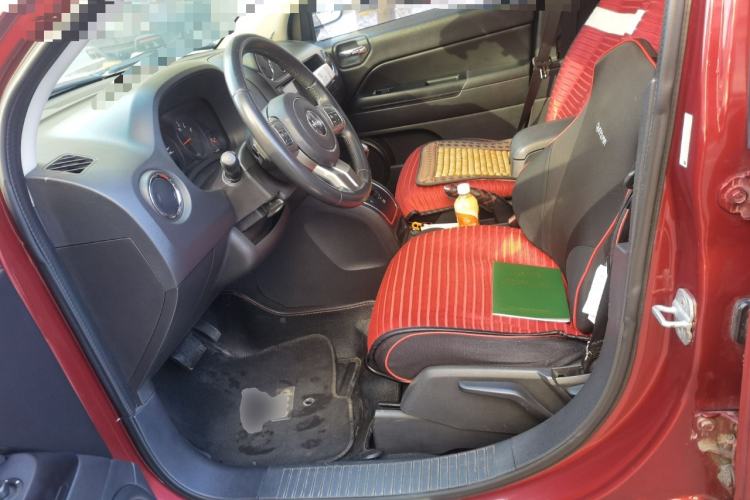 Used Jeep Compass 2012 2.4L four-wheel-drive sport version
