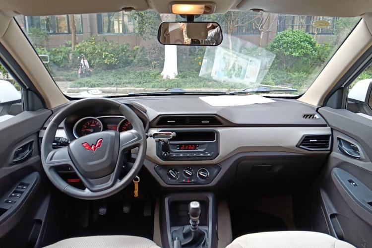 Used Wuling Hongguang 2021 1.5L Revised S Standard Version with Electric Power Steering LAR
