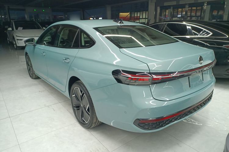 Used Volkswagen Passat 2025 Pro 380TSI Starry Dragon Edition