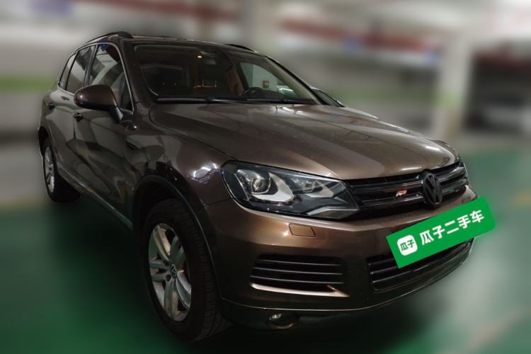 Used Volkswagen Touareg 2011 3.0 TSI Standard Version Front Right 45 Deg