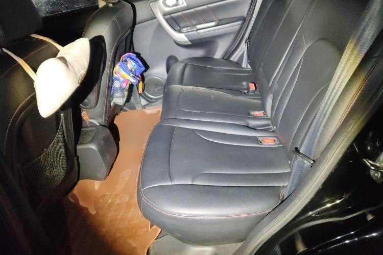 Used Haval H6 2016 Upgraded Model 1.5T Manual Two-Wheel Drive Elite Version
