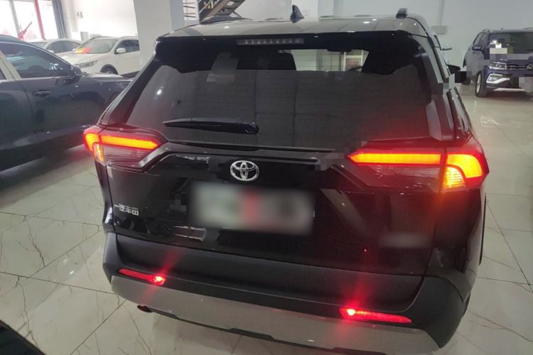 Used Toyota RAV4 2023 2.0L CVT Two-Wheel Drive Fashion Plus Edition Rear