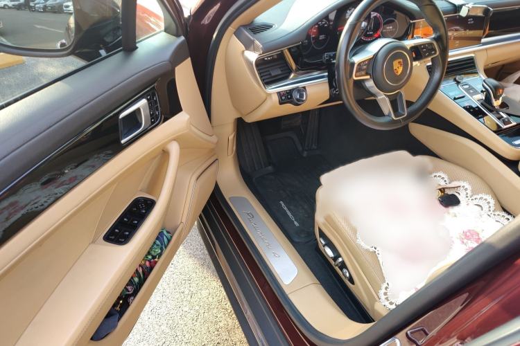 Used Porsche Panamera 2017 Panamera 4 Executive Long Wheelbase 3.0T
