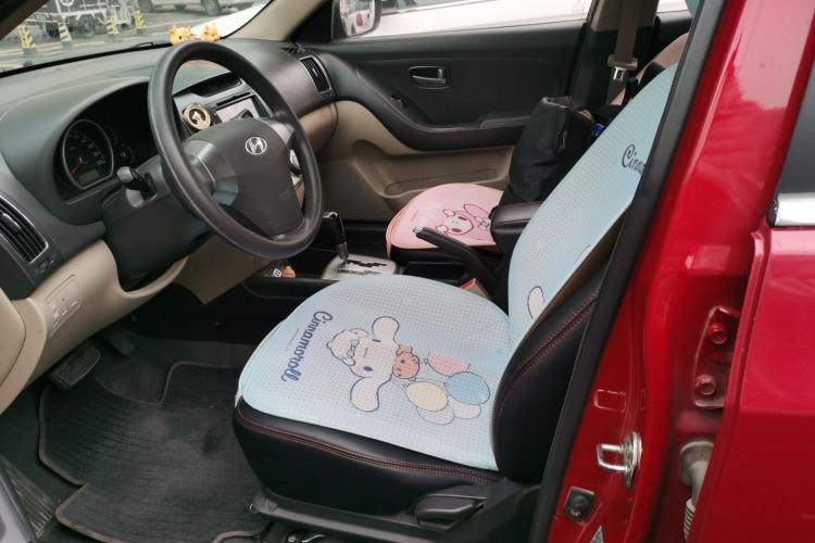 Used Hyundai Celesta 2011 1.6L Automatic Comfort Edition Left Front Seat