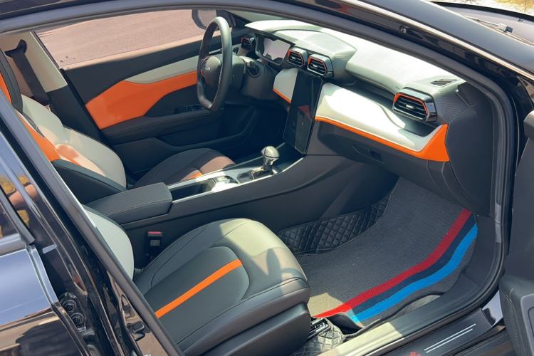 Used Dongfeng Aeolus Yixuan 2023 Mach Edition 1.5L Automatic Chasing Wind Version Right Front Seat