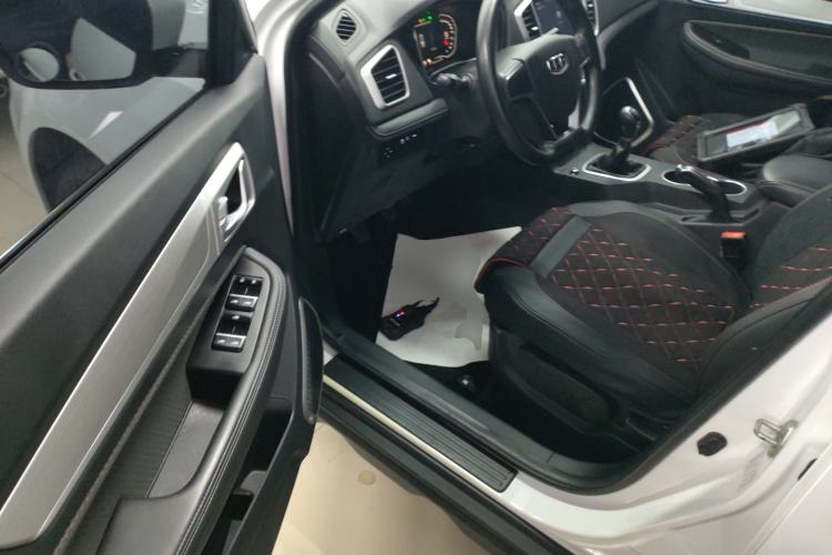 Used Geely Auto Vision X6 2020 1.4T Manual Comfort Model