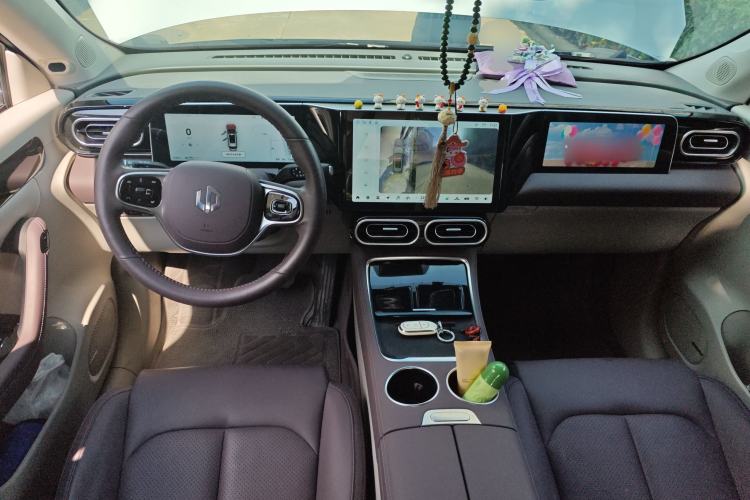 Used Leapmotor C11 2023 Pure Electric 500 Comfort Edition Center Console