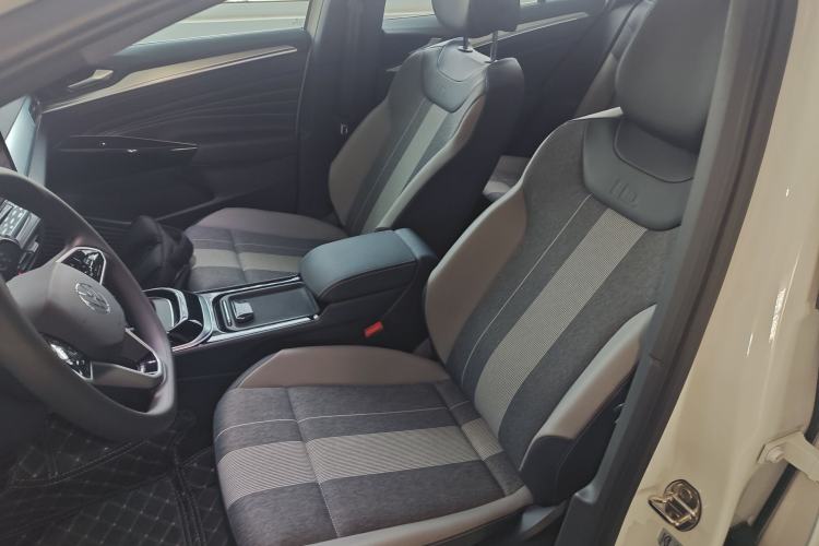 Used Volkswagen ID.4 CROZZ 2025 Pure Edition Left Front Seat