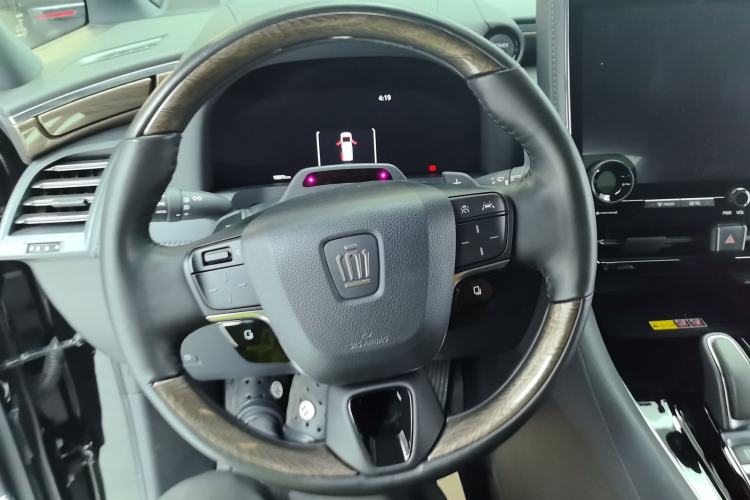 Used Toyota Vellfire 2024 Crown Dual-Engine 2.5L Ultimate Edition Steering Wheel