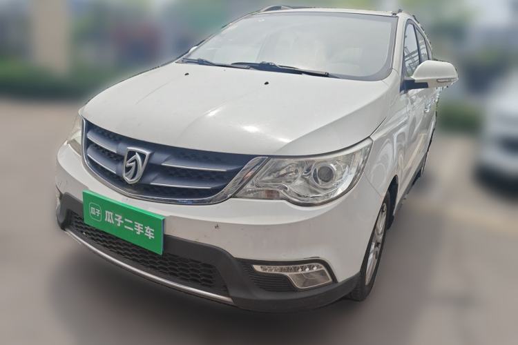 Used Baojun 730 2014 1.5L Manual Luxury Navigation ESP Version 7 Seats