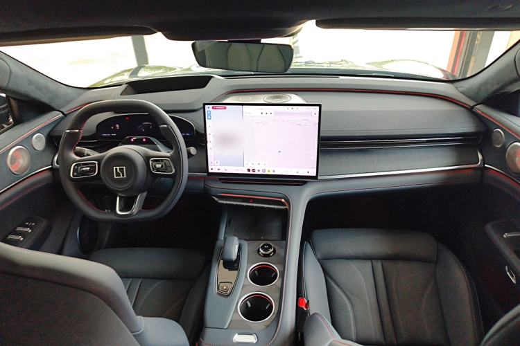 Used Zeekr 001 2026 Model 103° Four-Wheel Drive Ultra Version Interior 3