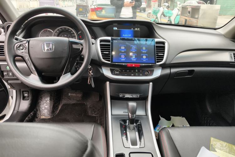 Used Honda Accord 2015 2.0L LX Comfort Edition
