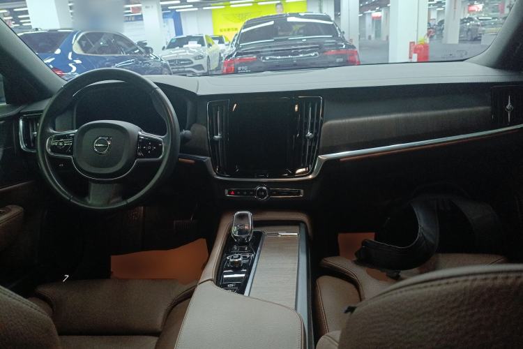 Used Volvo S90 2022 B5 Zhiyuan Luxury Edition