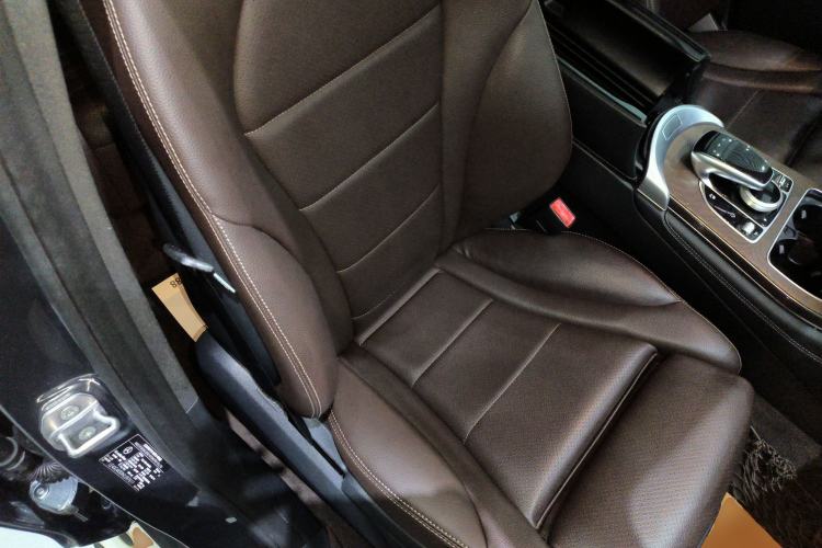 Used Mercedes-Benz GLC 2017 GLC 300 4MATIC Sport Edition Right Front Seat