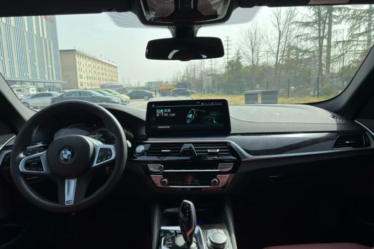 Used BMW 5 Series 2022 Restyled 525Li M Sport Package Interior 1