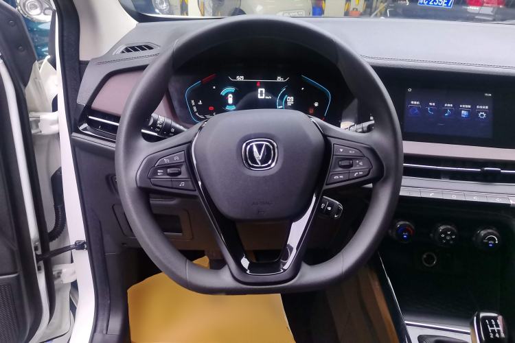 Used CHANGAN CS15 2019 1.5L Manual Entry-Level Version China VI Standard
