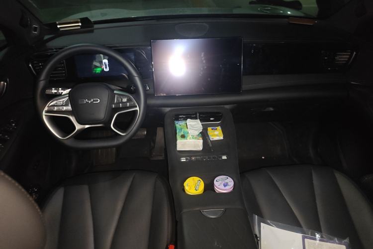 Used BYD Sealion 06 New Energy 2025 Model EV 605 Navigation Pro Edition Center Console