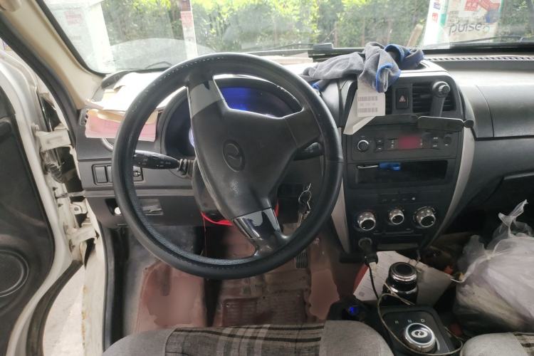 Used Ruichi EC35 2020 EC35 II Standard Edition 38.64 kWh Steering Wheel