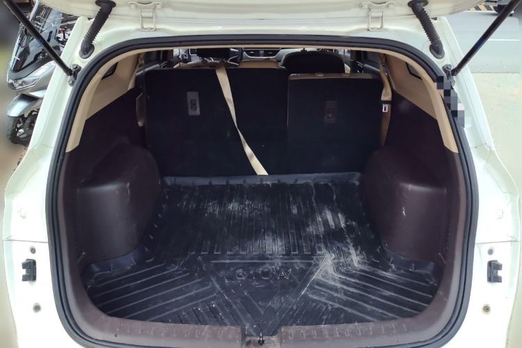 Used Baojun 310W 2017 1.5L Manual Fashion Model China V Trunk