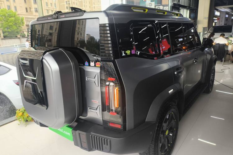 Used JETOUR Traveler 2023 2.0T All-Wheel Drive CrossPRO+