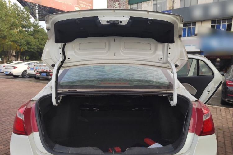 Used Dongfeng Aeolus L60 2015 1.6L Manual New Dynamic Model