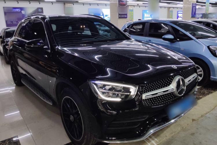 Used Mercedes-Benz GLC 2022 Facelifted GLC 260 L 4MATIC Dynamic Edition Front Right 45 Deg