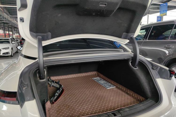 Used IM L7 2022 Dynamic Model