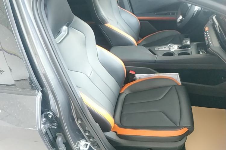 Used CHANGAN UNI-V 2024 1.5T High-Energy Version Right Front Seat