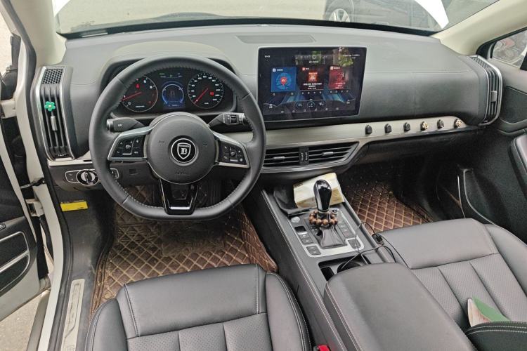 Used BYD Tang 2018 2.0T Automatic Smart Connect Prestige 7-Seater China V Standard Center Console