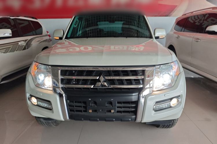 Used Mitsubishi Pajero (Import) 2019 3.0L Automatic Standard Edition
