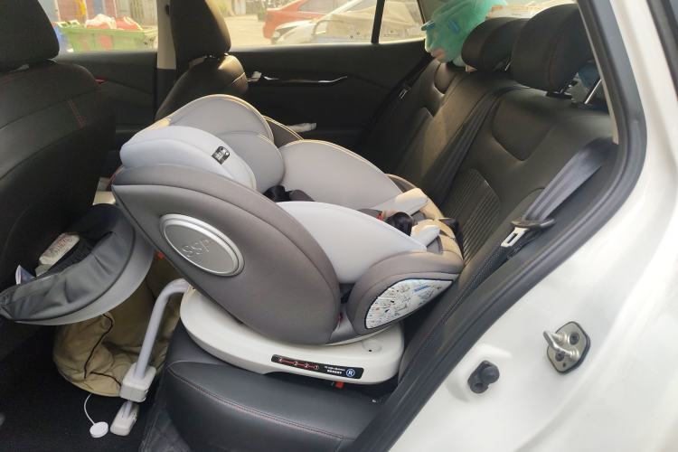 Used Dongfeng Aeolus Yixuan 2021 230T Automatic ZuiFeng Edition Left Rear Seat