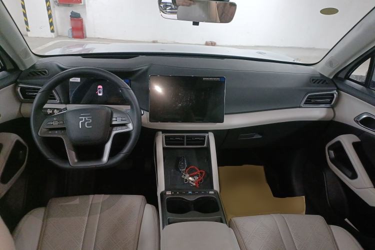 Used BYD Yuan UP 2025 Intelligent Driving Version 401 km Beyond-Range Edition