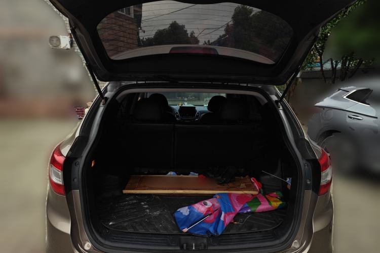 Used Hyundai ix35 2013 2.0L Automatic Two-Wheel Drive Smart GLS China IV Standard
