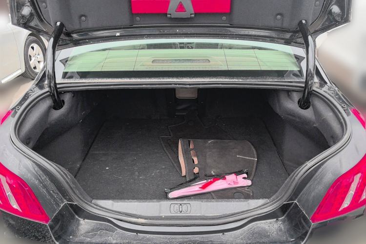 Used Peugeot 508 2012 2.0L Automatic Smart Enjoyment Version Trunk