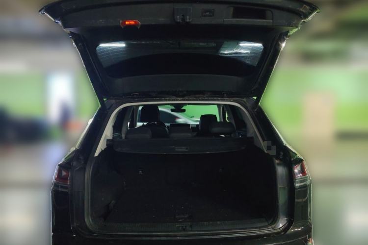 Used Volkswagen Tayron 2023 280TSI Two-Wheel-Drive Luxury Plus Advanced Version Trunk