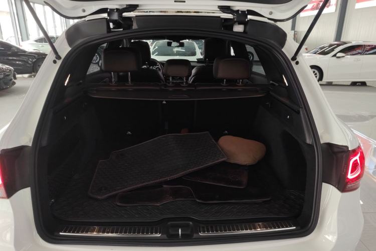 Used Mercedes-Benz GLC 2022 Second Facelift GLC 260 L 4MATIC Dynamic Edition Trunk