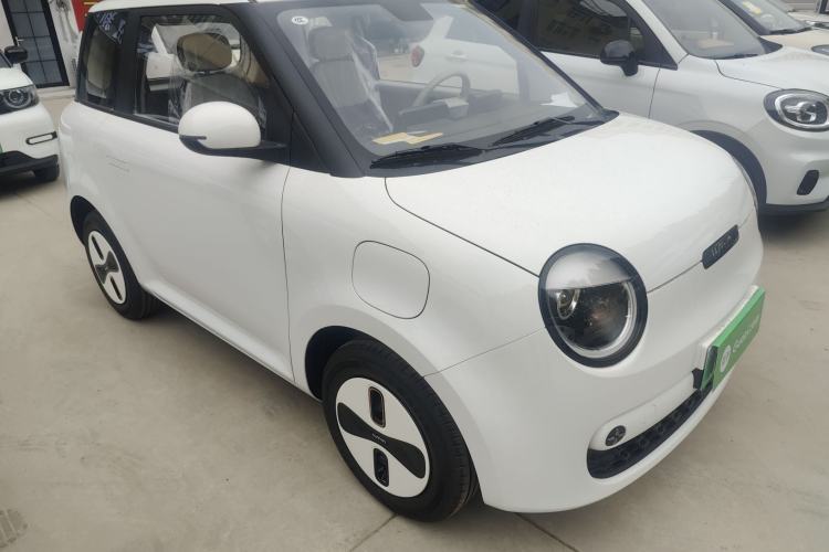 Used CHANGAN NEVO Lumin 2026 Model Treasure Edition 205km Passionate Beige Ningde Front Right 45 Deg
