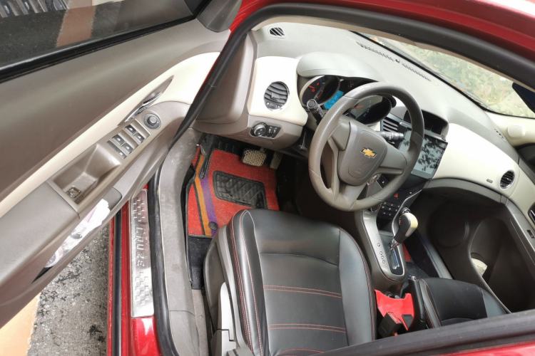 Used Chevrolet Cruze 2015 1.5L Classic SE AT
