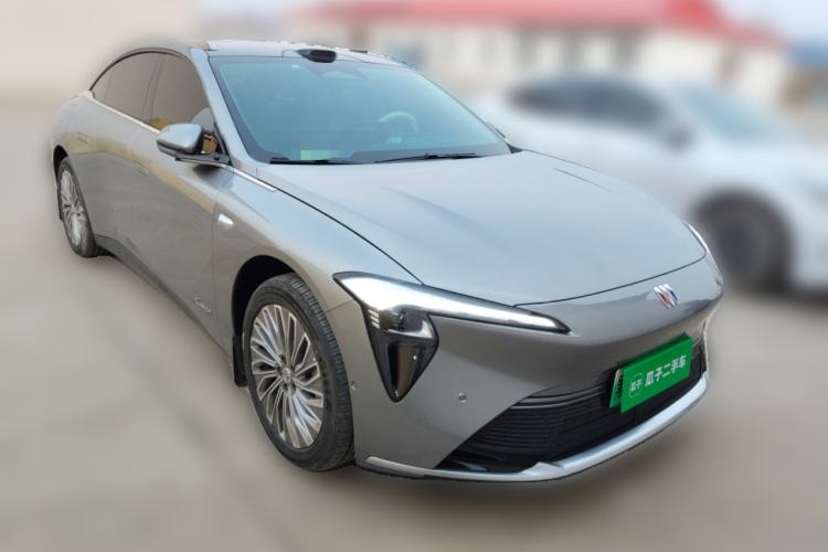 Used Buick L7 2025 Model Aivia