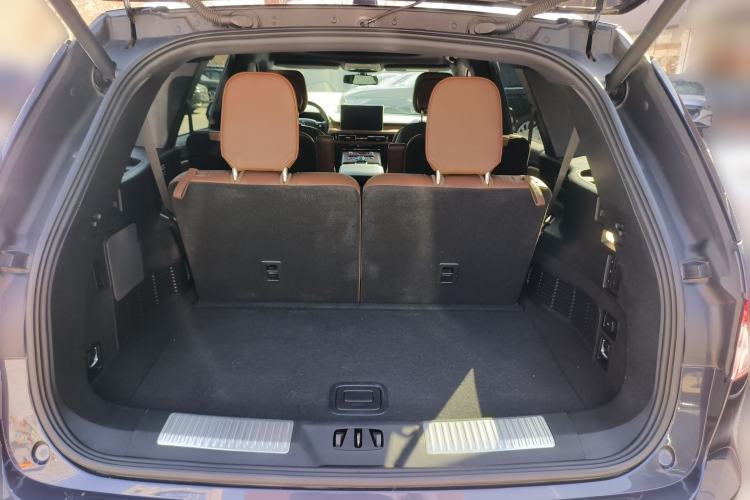 Used Lincoln Aviator 2020 3.0T V6 Four-Wheel Drive Zunya Edition Trunk