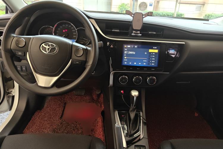 Used Toyota Levin 2017 Revised Version 185T CVT Elite Edition China VI Standard
